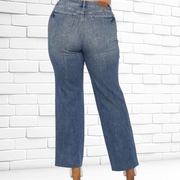Judy Blue High Rise Tummy Control Medium Wash Straight Raw Hem Jeans – NWT - Picture 5 of 12